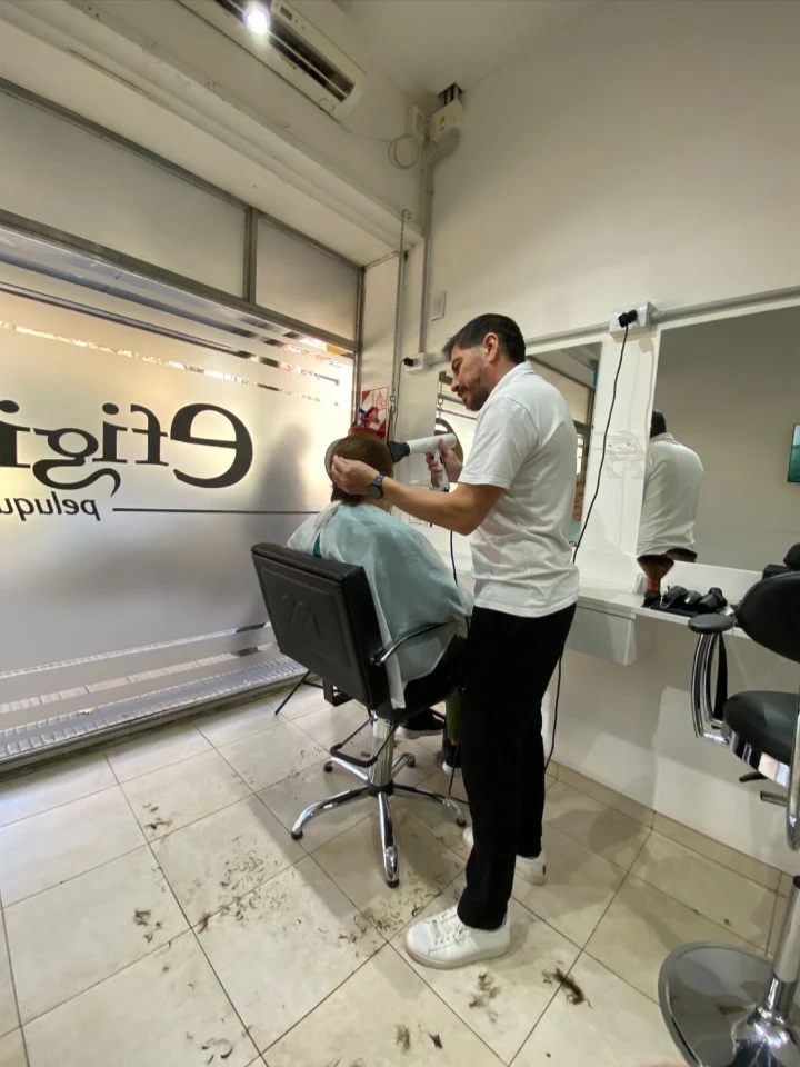 Secado profesional en el salón Efigie